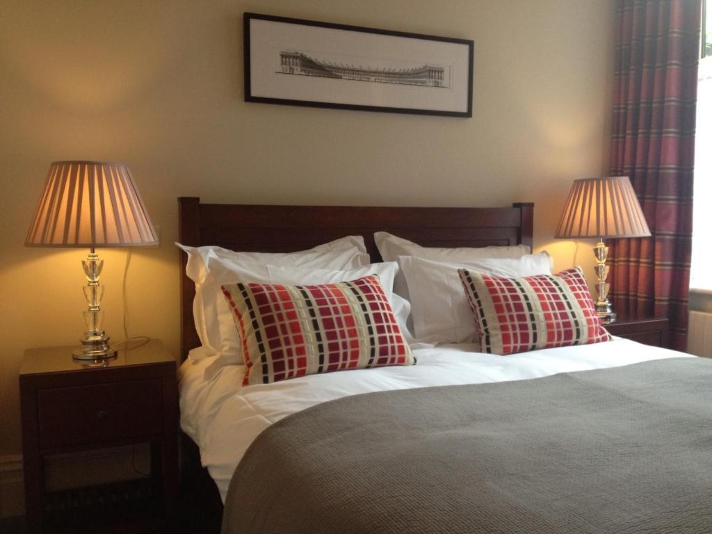 2 Crescent Gardens Guest House Bath Bilik gambar